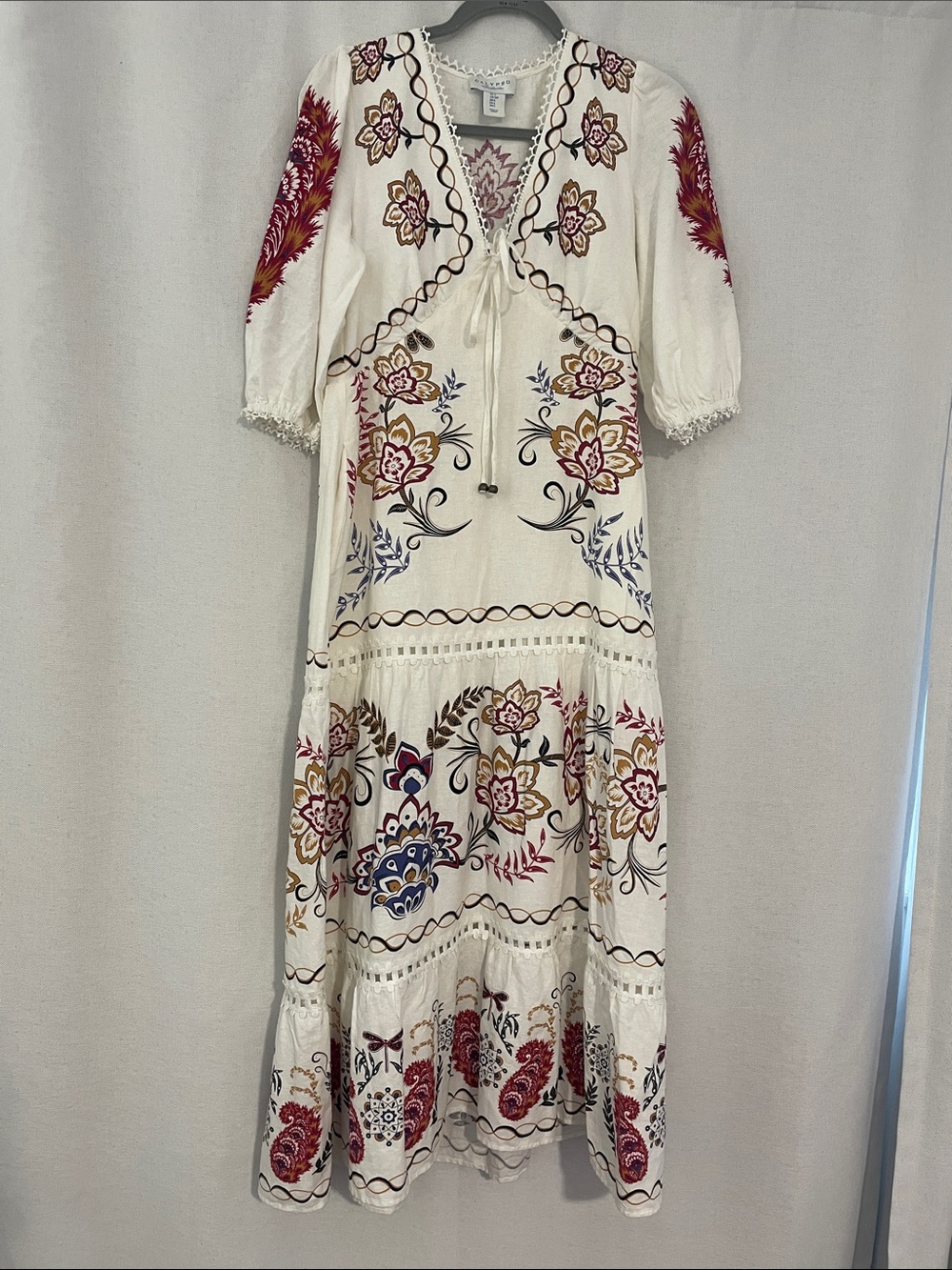 Calypso St. Barth Ivory Maxi Dress with Multicolor Floral

NEW WITHOUT TAG